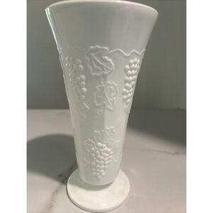 Vintage Milk Glass Grape Vine Design‎ White Footed 7.75" Tall Vase Wedding Decor